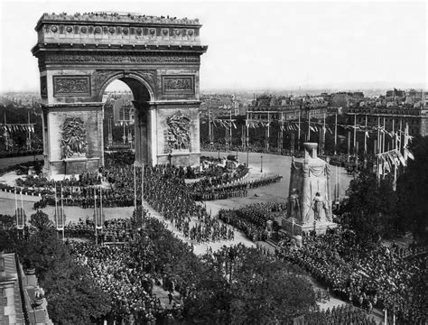  Le Relief de la Victoire d'Auguste et son Éclat Monumental!