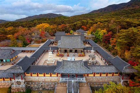  Le Mystérieux Mur de Peinture du Temple de Bulguksa : La Contemplation Sublime et l'Élégance Minérale